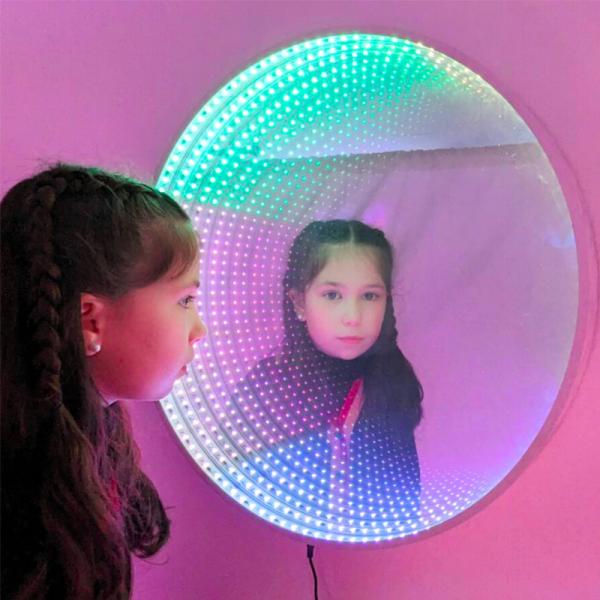 Infinity Mirror Tile with remote