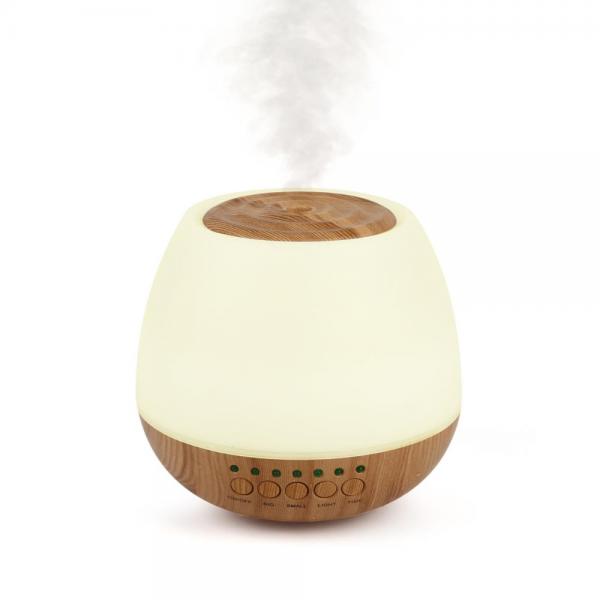 Wooden lightning aroma diffuser with speaker