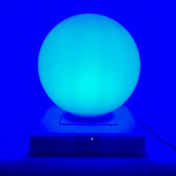 Nenko Interactive - LED Globe (freestanding)