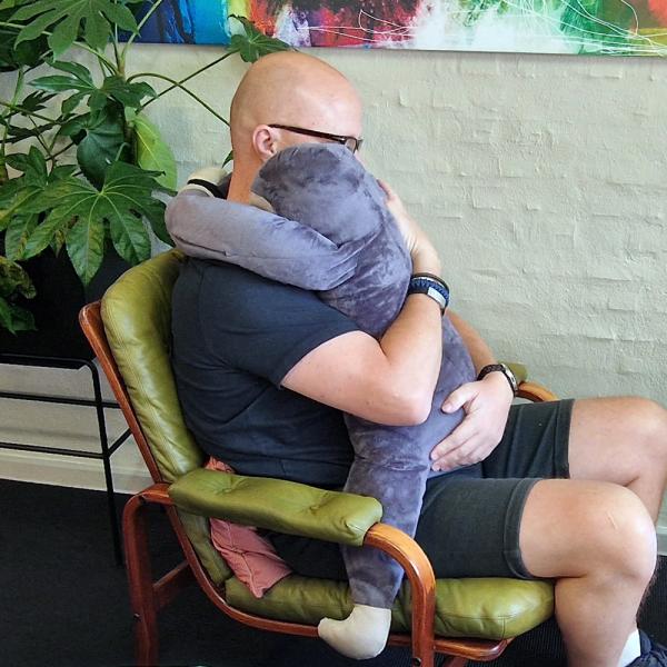 OIiz weighted cuddly toy Bent (6,5 kg)