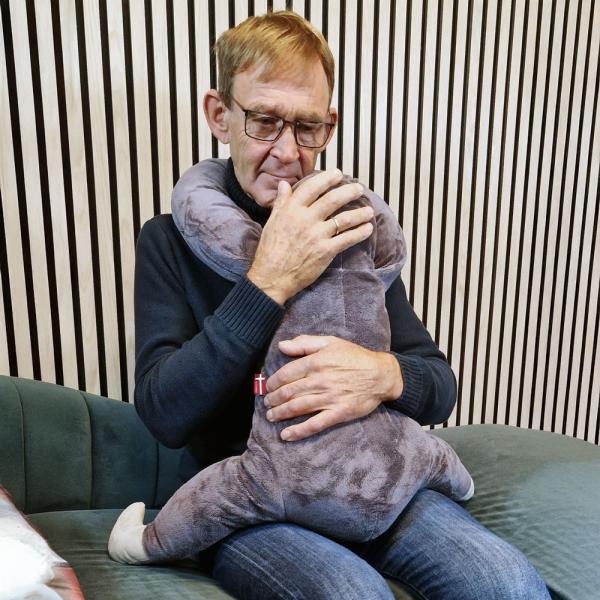 OIiz weighted cuddly toy Bent (6,5 kg)