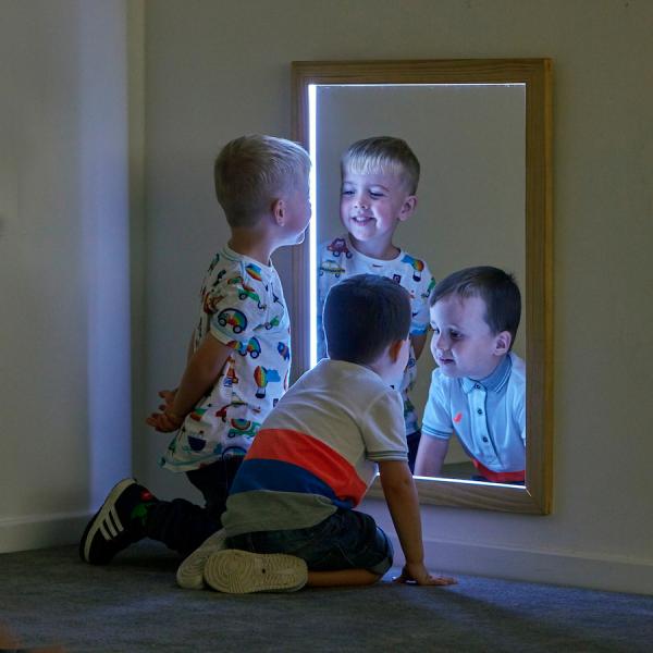 Illuminating rectangular mirror