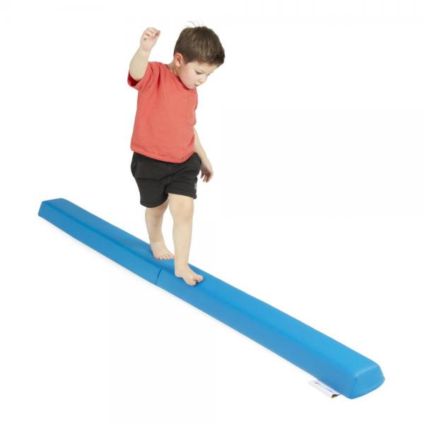 Foldable balance beam