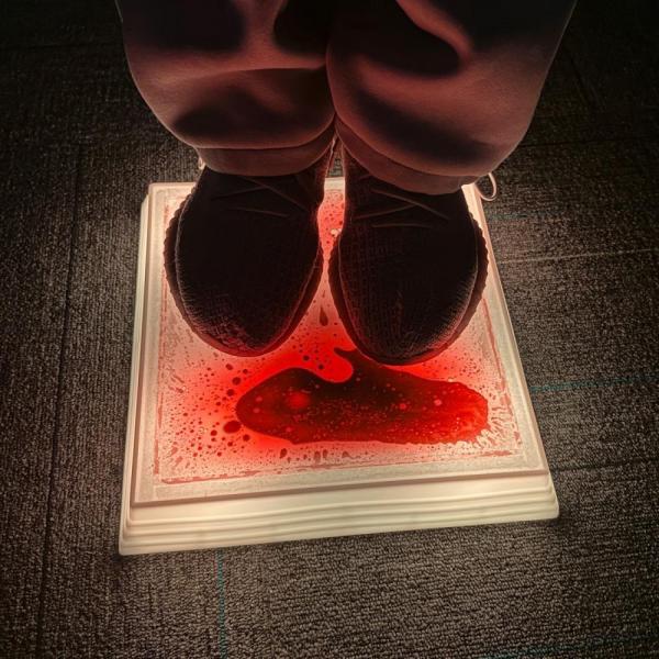 Square sensory LED balance stones with liquid