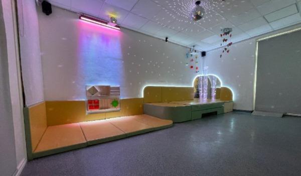 Sensory room with sensory lightning